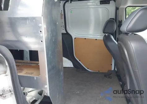 2015 Ford Transit Connect Xl z USA, uszkodzony, nr VIN NM0LE6E73F1213354